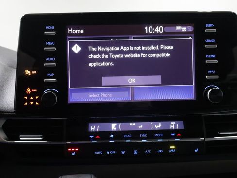 Used 2024 Toyota Sienna XLE image 24