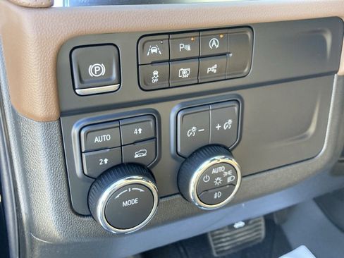 New 2025 Chevrolet Tahoe High Country image 19