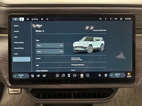 Used 2024 Rivian R1S Adventure AWD/4WD image 29