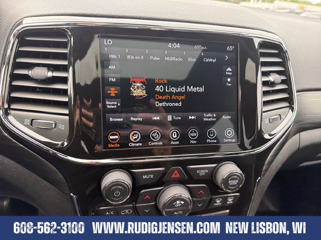 Used 2022 Jeep Grand Cherokee Laredo X AWD/4WD image 18