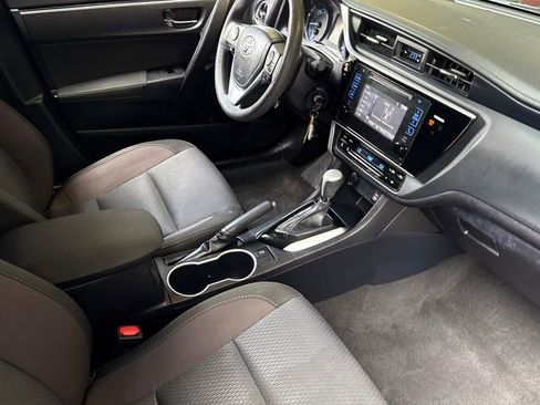 Used 2017 Toyota Corolla LE w/ Carpet Mat Package (TMS) image 15