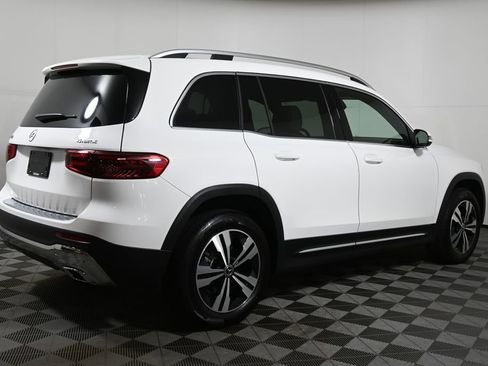 Certified 2025 Mercedes-Benz GLB 250 4MATIC image 7