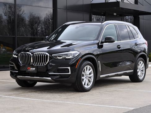Used 2023 BMW X5 xDrive40i w/ Parking Assistance Package AWD/4WD image 4
