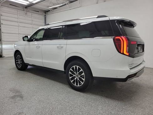Used 2025 Ford Expedition Max Platinum AWD/4WD image 4