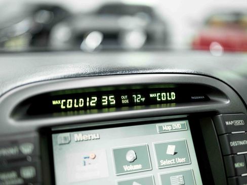 Used 2004 Lexus LS 430 RWD image 82