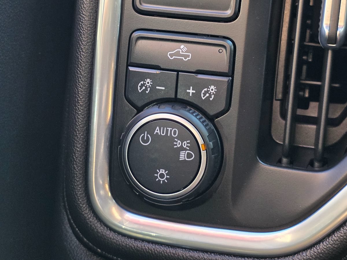 Used 2022 Chevrolet Silverado 1500 LT RWD image 51