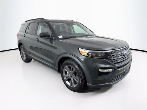 Used 2023 Ford Explorer XLT w/ Equipment Group 202A RWD image 38