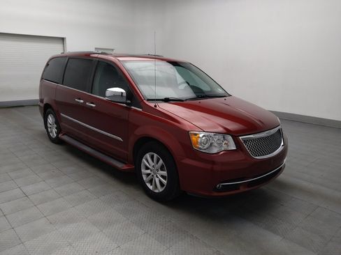 Used 2016 Chrysler Town & Country Limited Platinum w/ Trailer Tow Group image 13