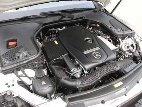 Used 2017 Mercedes-Benz E 300 4MATIC image 15