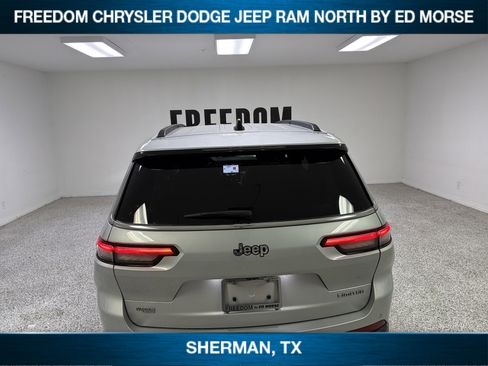 Used 2023 Jeep Grand Cherokee L Limited RWD image 5
