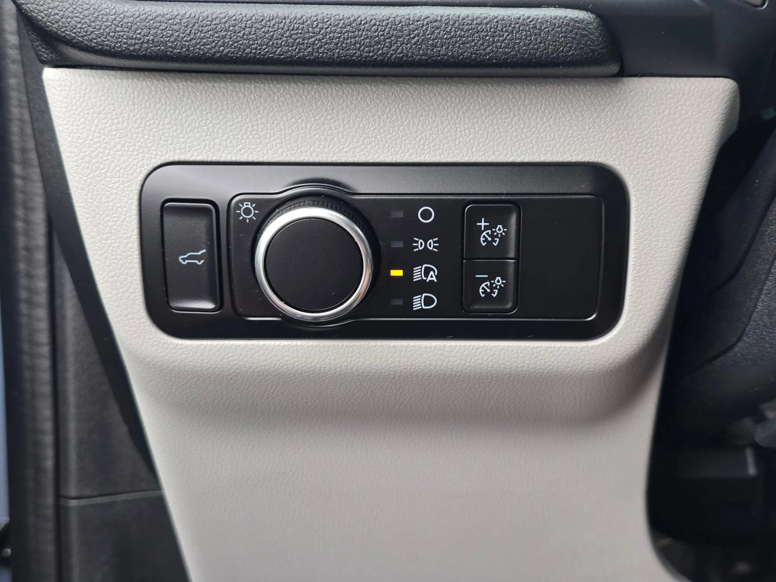 Used 2023 Ford Escape Active w/ Tech Pack #1 FWD image 23