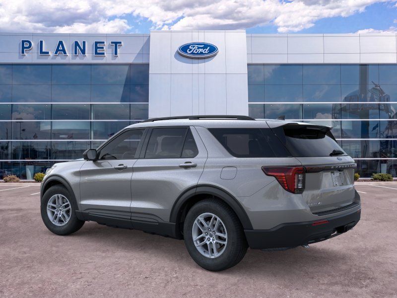 New 2026 Ford Explorer Active RWD image 5