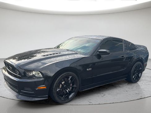 Used 2014 Ford Mustang GT w/ Brembo Brake Package RWD image 11