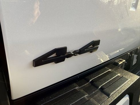 Used 2024 Toyota Tacoma 4x4 Double Cab image 9