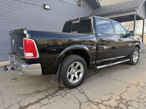 Used 2014 RAM 1500 Laramie w/ Convenience Group image 7