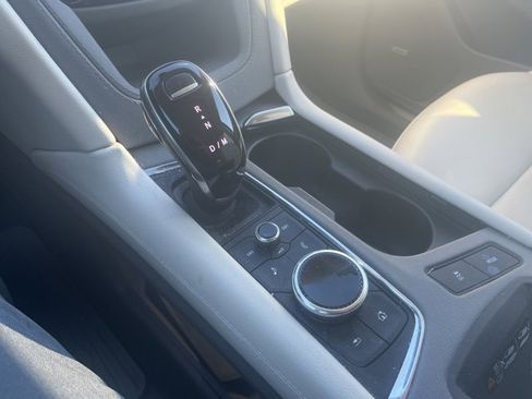 Used 2020 Cadillac XT5 Premium Luxury image 6