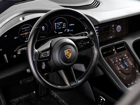 Used 2020 Porsche Taycan 4S image 13