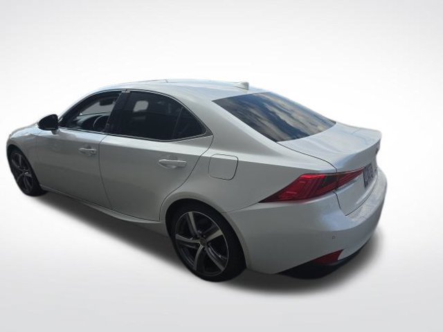 Used 2018 Lexus IS 300 w/ Comfort Package RWD image 10