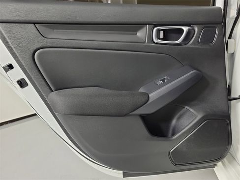 Used 2025 Honda Civic Sport image 12