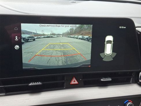 Used 2023 Kia Sportage EX image 19