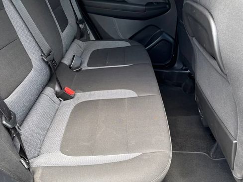Used 2025 Chevrolet TrailBlazer LT AWD/4WD image 21
