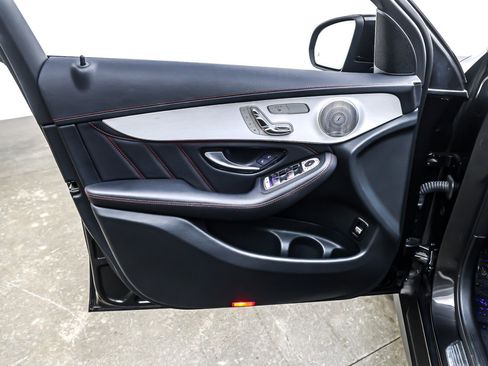 Used 2020 Mercedes-Benz GLC 43 AMG 4MATIC image 21