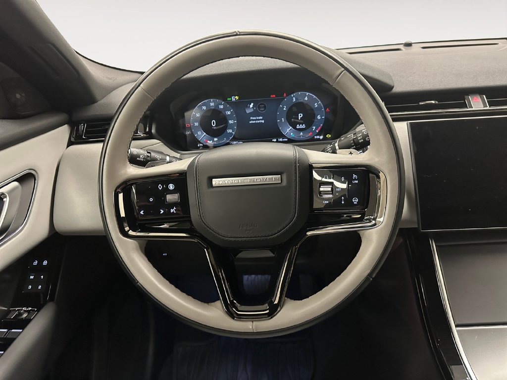 Used 2026 Land Rover Range Rover Velar S AWD/4WD image 13