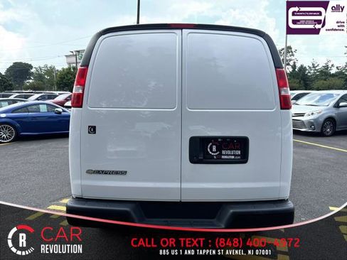 Used 2019 Chevrolet Express 2500 Extended w/ Enhanced Convenience Package image 7