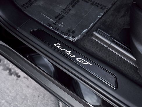 Used 2023 Porsche Cayenne Turbo GT image 42