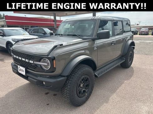 New 2025 Ford Bronco Outer Banks w/ Sasquatch Package AWD/4WD image 4