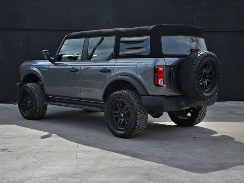 Used 2023 Ford Bronco 4-Door AWD/4WD image 4