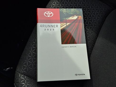 Used 2025 Toyota 4Runner SR5 image 26