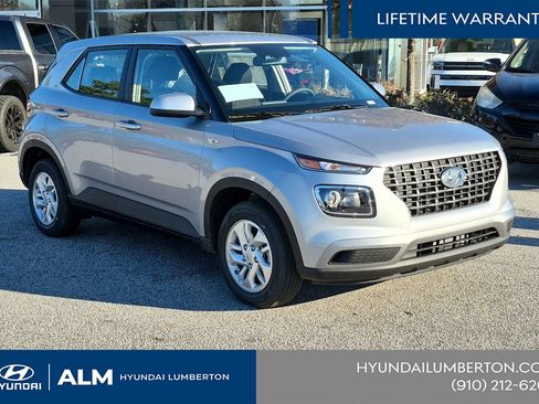 New 2026 Hyundai Venue SE FWD image 4