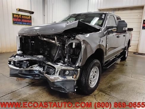 Used 2024 Ford F250 XL w/ XL Driver Assist Package AWD/4WD image 4