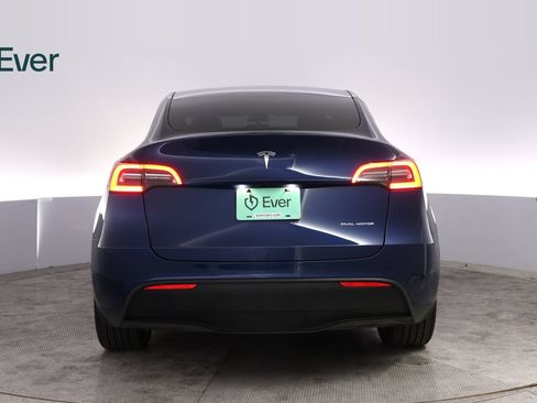 Used 2021 Tesla Model Y Long Range AWD/4WD image 15