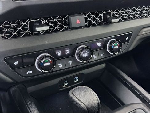 Used 2023 Honda Accord EX image 18