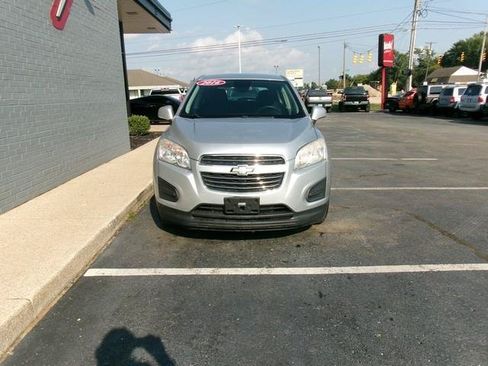 Used 2016 Chevrolet Trax LS FWD image 3