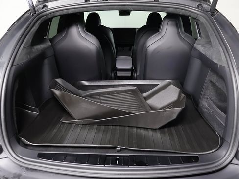 Used 2023 Tesla Model X Plaid image 15