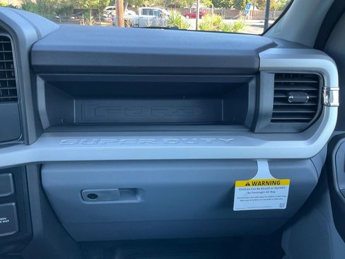 Used 2024 Ford F450 XL w/ XL Chrome Package image 44