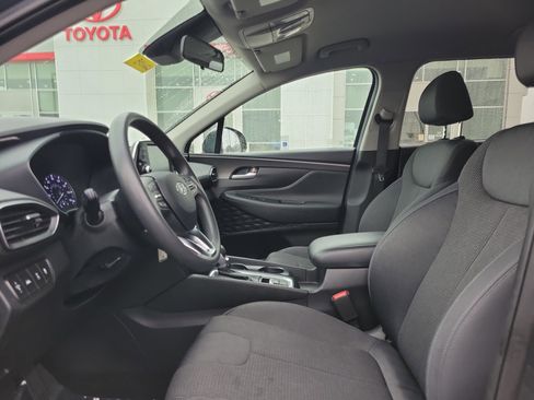 Used 2020 Hyundai Santa Fe SE image 15
