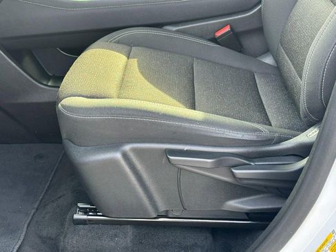 Used 2024 Chevrolet Traverse LS image 18