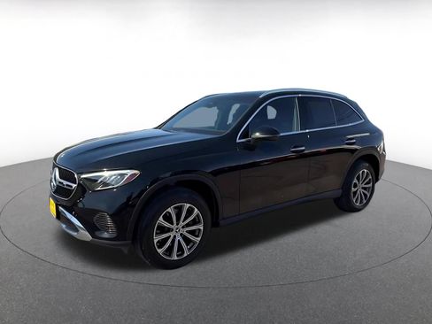 Used 2024 Mercedes-Benz GLC 300 4MATIC image 8