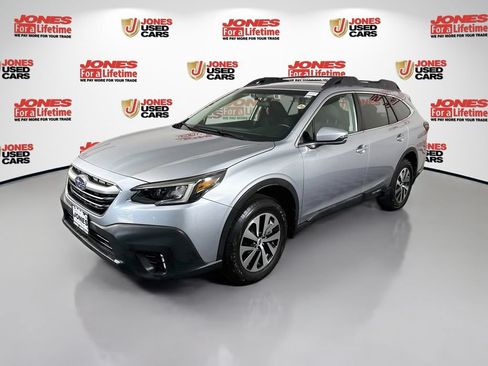 Used 2020 Subaru Outback Premium AWD/4WD image 11