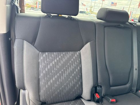 Used 2018 Toyota Tundra SR5 w/ SR5 Upgrade Package image 15