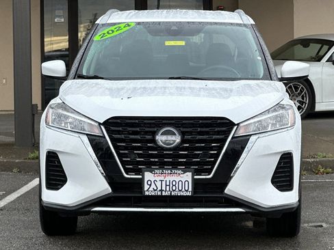 Used 2024 Nissan Kicks SV image 9