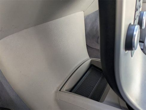 Used 2008 Volvo S40 2.4i image 24