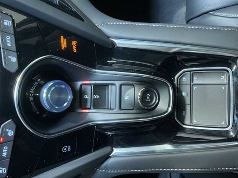 Used 2025 Acura RDX SH-AWD w/ Advance Package image 17