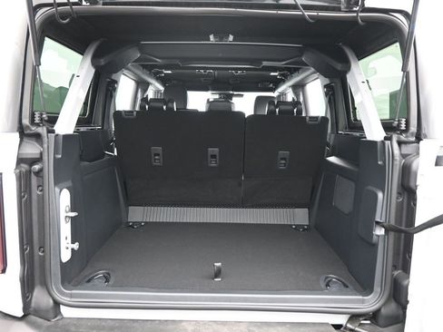 New 2026 Ford Bronco Outer Banks w/ Sasquatch Package image 24