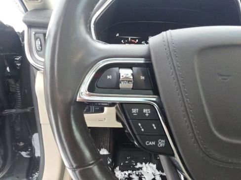 Used 2020 Lincoln Continental Reserve image 21