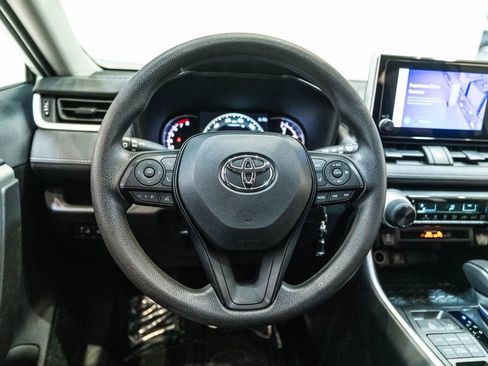Used 2024 Toyota RAV4 LE AWD/4WD image 14